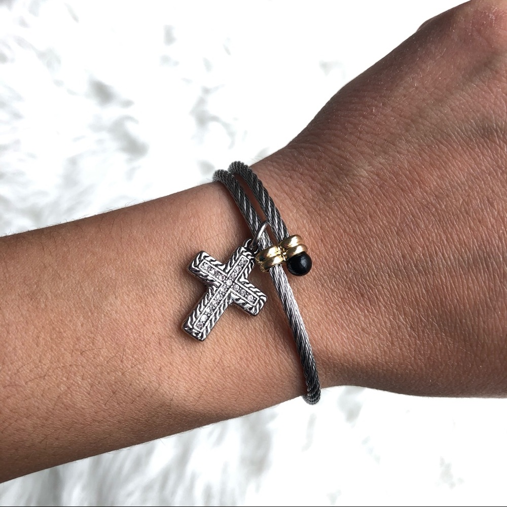 Slide-on Silver Adjustable Bracelet + Cross Charm - Picture 3 of 3